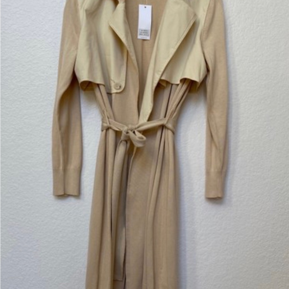 Calvin Klein
Long Sweater Cardigan size Small - Picture 3 of 12